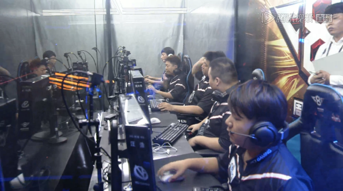 阴间赛程！S12小组赛观赛人数同比去年下降约40%