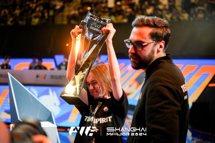 WBG赛后致歉：很抱歉我们遗憾落败 但这并非夏天的终点 资格赛见