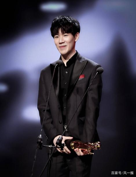 Ruler艾希一打二反杀独木难支 Crisp芮尔波波好开WBG先拿赛点