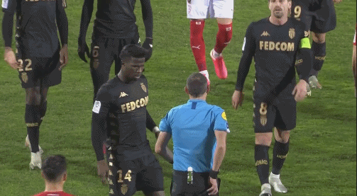 B8 和 3DMAX ，以及 NiP 和 PARIVISION ，将争夺 StarLadder Budapest Major 2025 第三阶段的一个名额